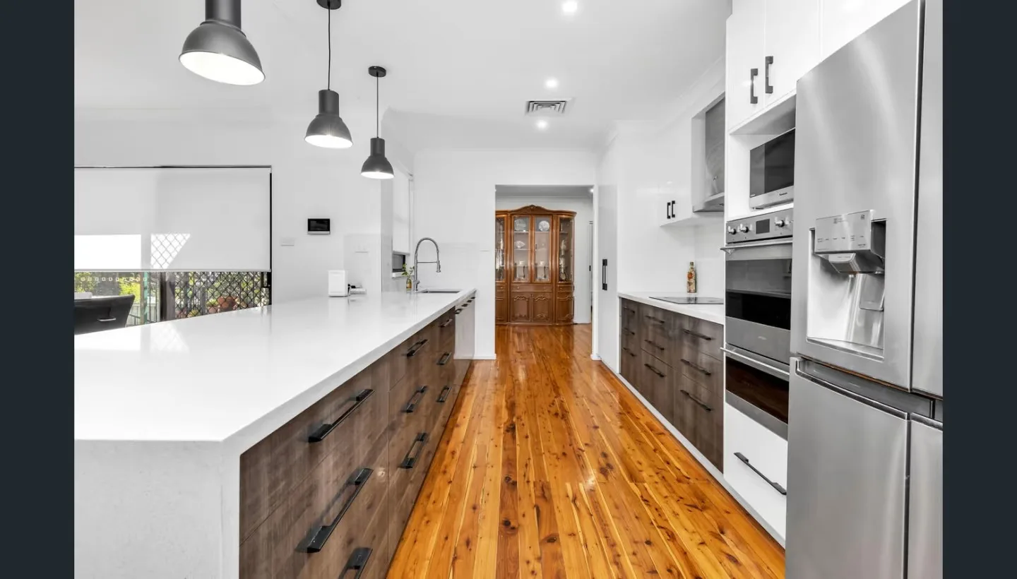 2 kamar di rumah berbagi di Carlingford